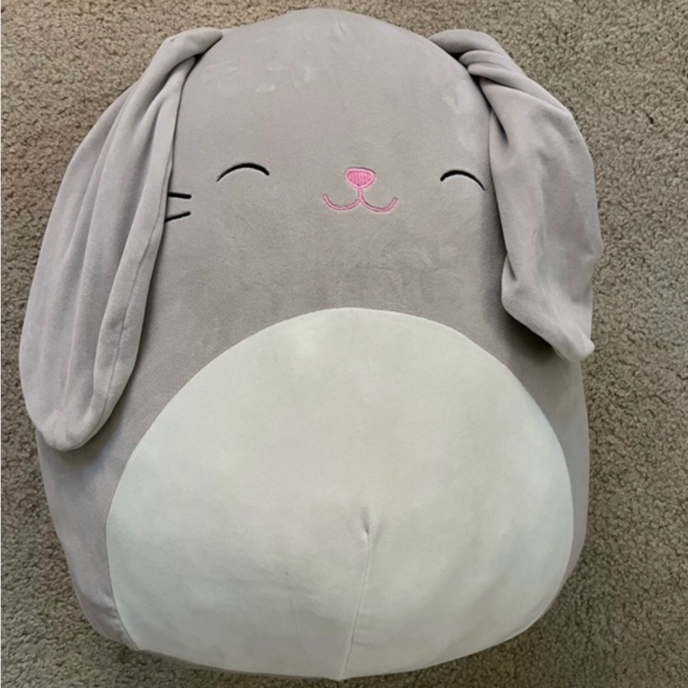 Jumbo squishmallow 16in- Grey bunny